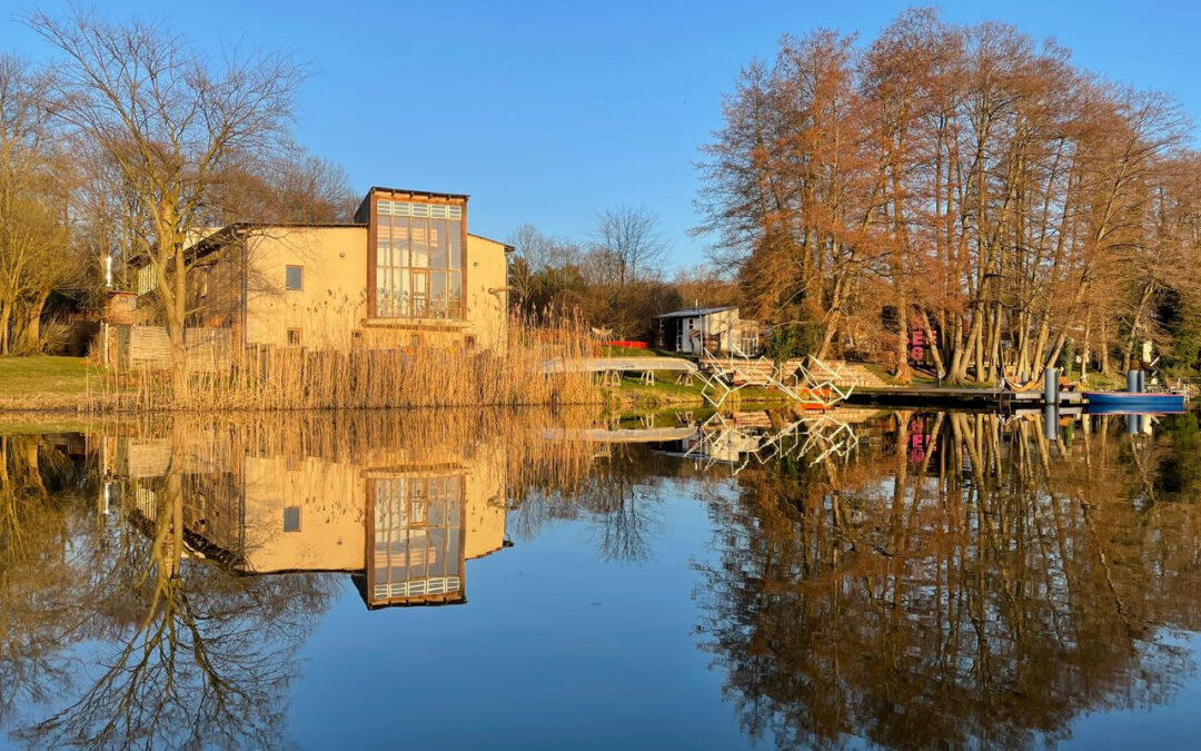 Frühlingsbeginn am Kunstort Lehnin..