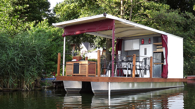 Hausboot zu verkaufen – gebraucht, intakt und gepflegt